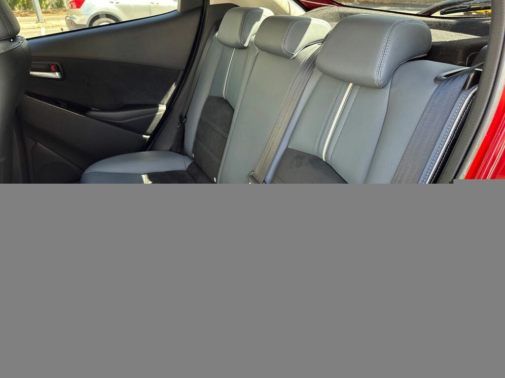 Mazda 2 1.5 E-skyactiv G Mhev 115 Gt Sport Tech HG72TZO Red #4