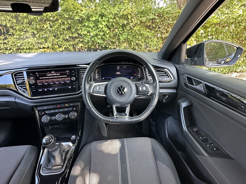 Volkswagen T-Roc 1.5 Tsi Evo Black Edition Black #6