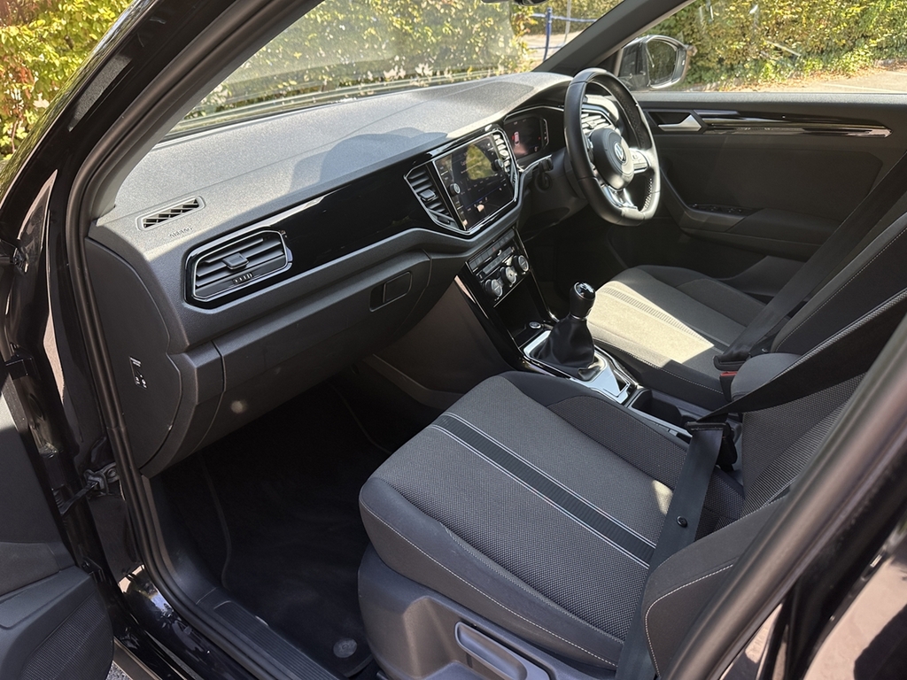 Volkswagen T-Roc 1.5 Tsi Evo Black Edition Black #2