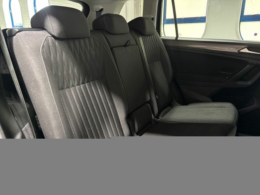 Volkswagen Tiguan Allspace 1.5 Tsi Life AVZ6358 Black #5