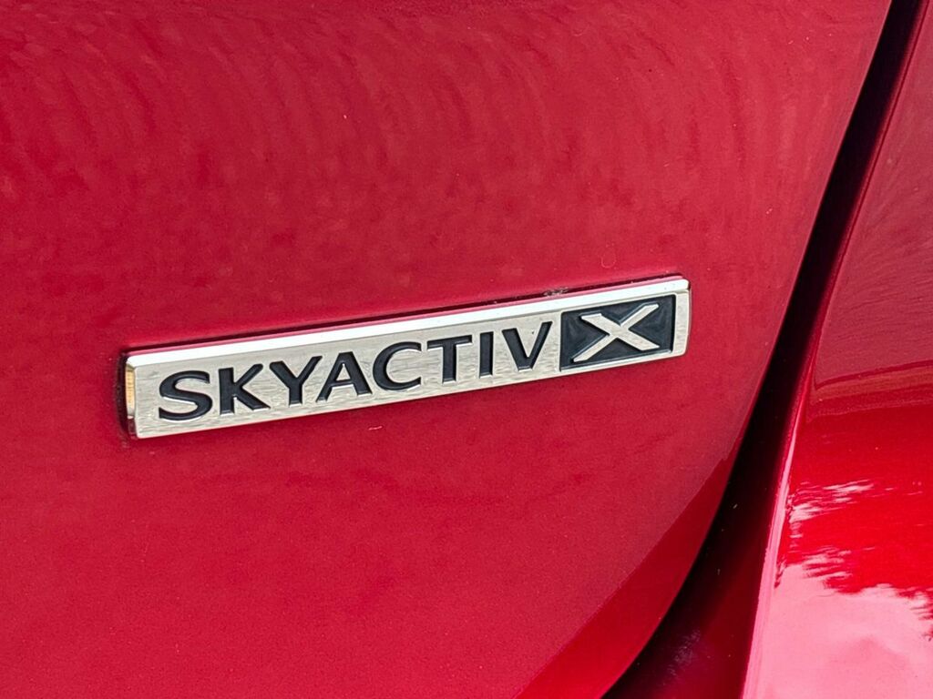 Mazda 3 2.0 E-skyactiv G Mhev Se-l Lux White #16