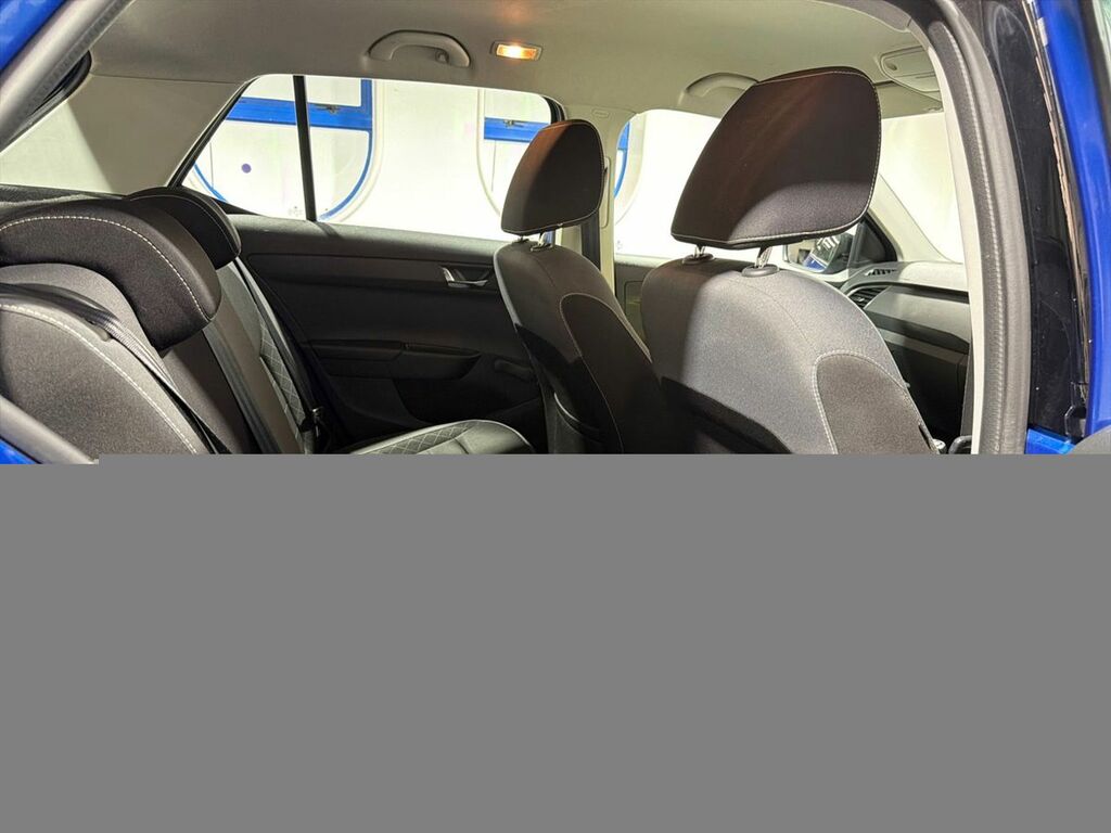 Skoda Fabia 1.0 Tsi Colour Edition Blue #3