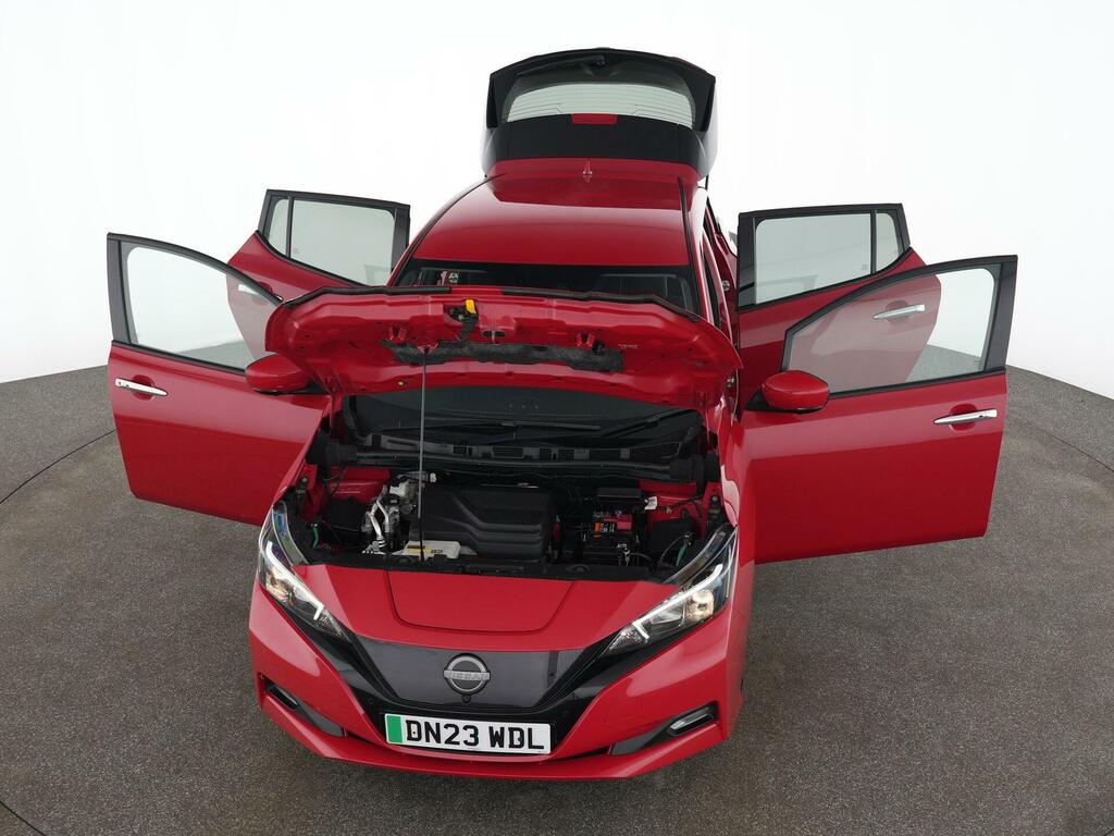 Nissan Leaf   #30
