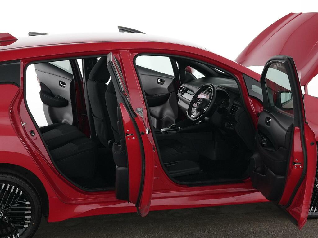 Nissan Leaf   #33