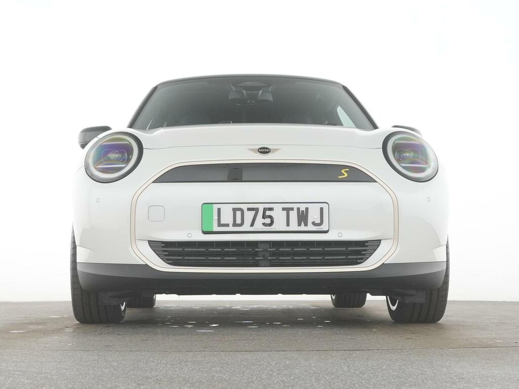Mini Electric E 66.5Kwh Monochrome White #36