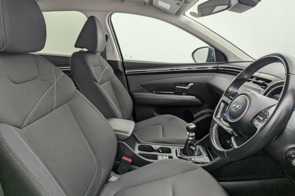 Hyundai Tucson 1.6L Se Connect DV22XPD Black #3