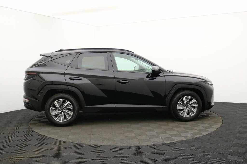 Hyundai Tucson 1.6L Se Connect DV22XPD Black #2