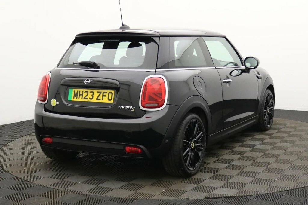 Mini Electric Hatchback Black #4