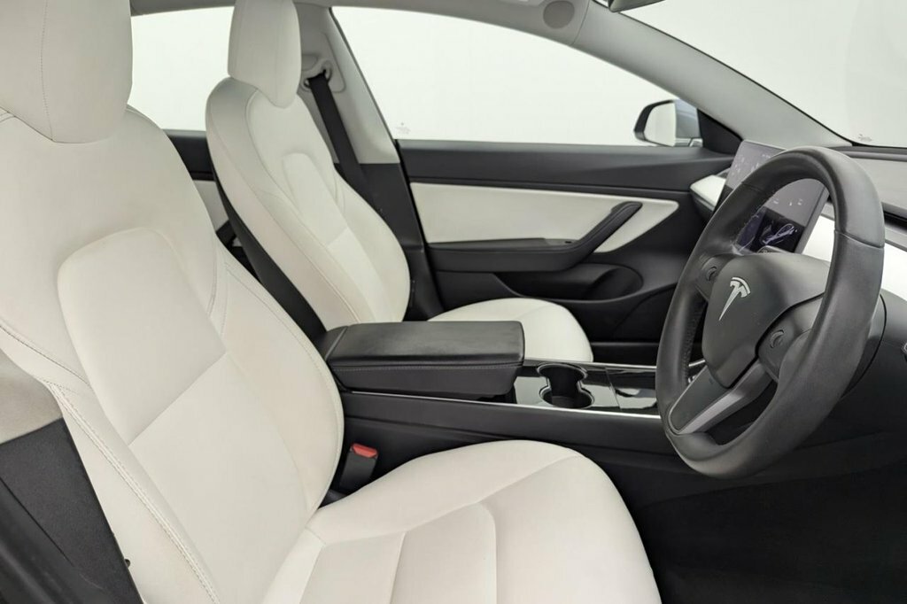 Tesla Model 3 Saloon MA20UDM Grey #3