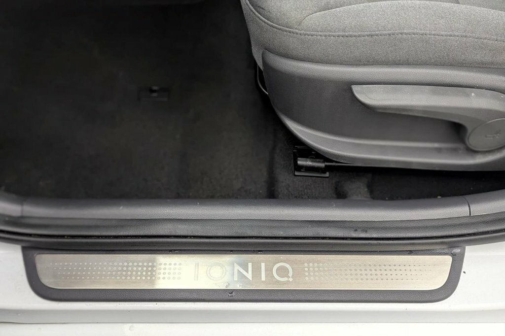 Hyundai Ioniq Premium Ev Grey #28