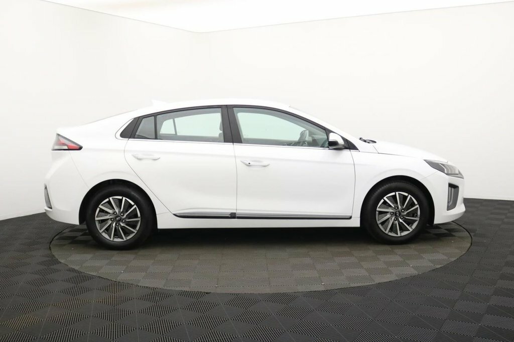 Hyundai Ioniq Hatchback White #2