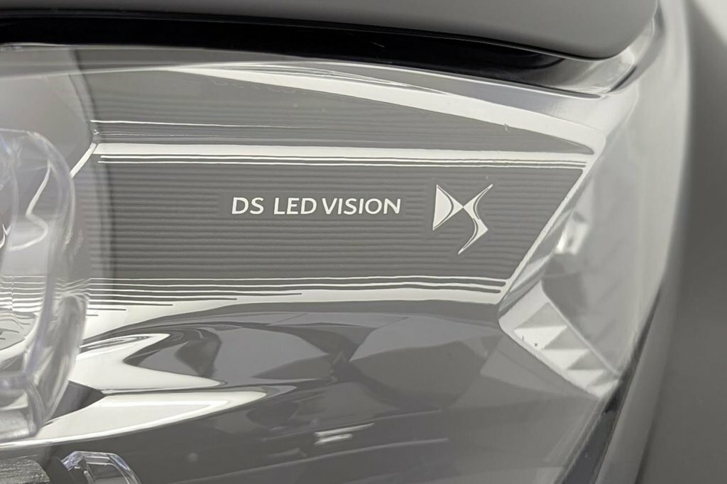 DS DS 3 Crossback White #42