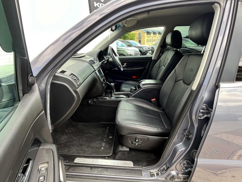 SsangYong Rexton 2.2D Ex T-tronic 4Wd Euro 6 Grey #2