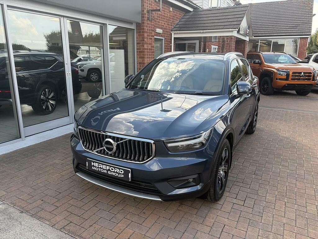 Volvo XC40 D4 Inscription Suv 2.0 CV69BAU Blue #4