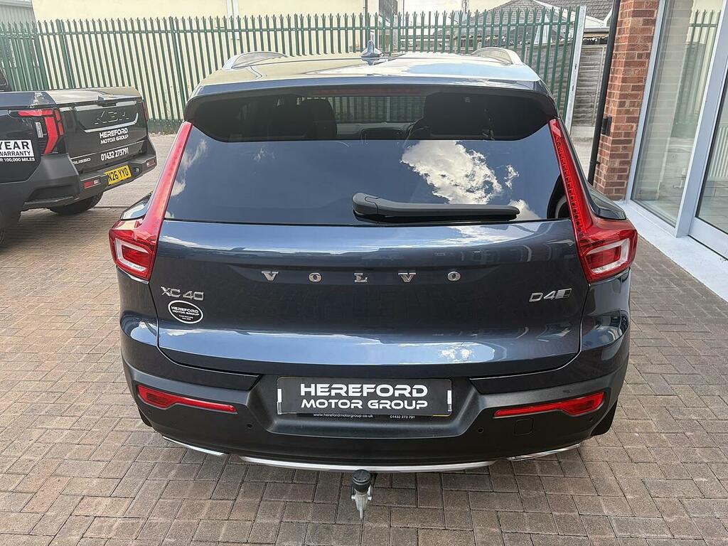 Volvo XC40 D4 Inscription Suv 2.0 CV69BAU Blue #3