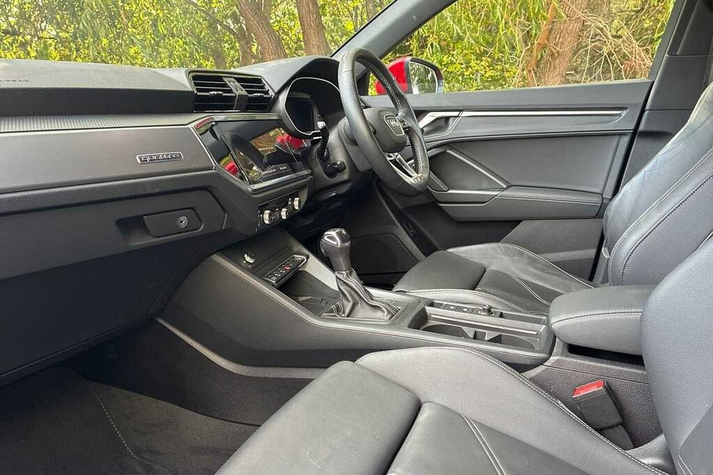 Audi Q3 S Line 40 Tfsi Quattro 190 Ps S Tronic Red #2