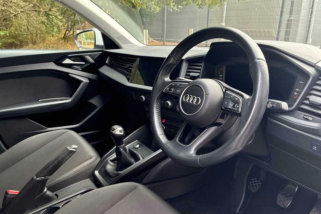 Audi A1 Technik 30 Tfsi 116 Ps 6-Speed WD69CDN White #6