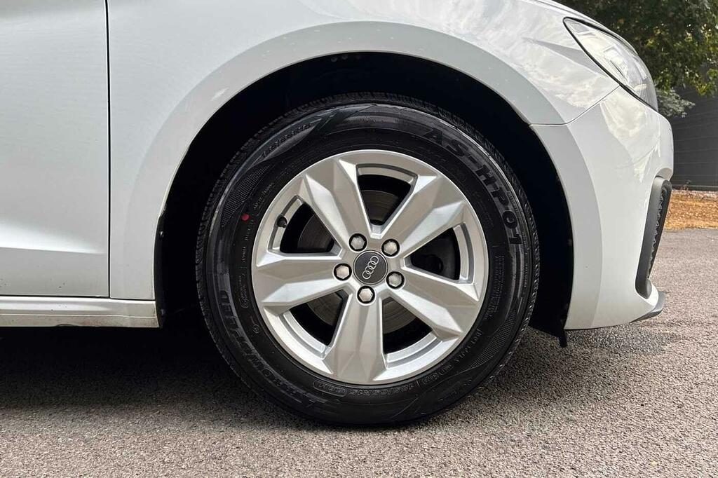 Audi A1 Technik 30 Tfsi 116 Ps 6-Speed WD69CDN White #5