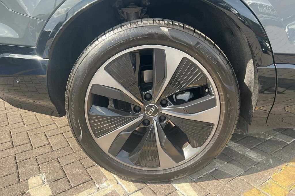 Audi Q6 E-Tron Suv Black Edition 185,00 Kw Grey #5