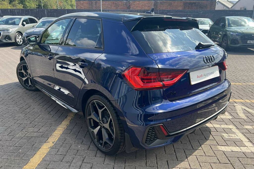 Audi A1 Black Edition 35 Tfsi 150 Ps S Tronic PG74FKN White #3