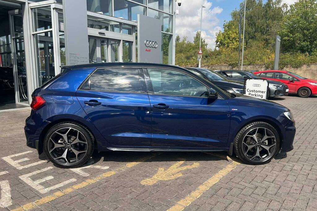Audi A1 Black Edition 35 Tfsi 150 Ps S Tronic PG74FKN White #4