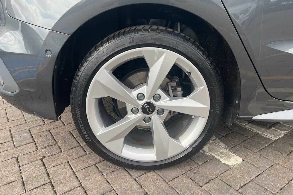 Audi A3 S Line 40 Tfsi E 204 Ps S Tronic HJ24WPE Grey #5