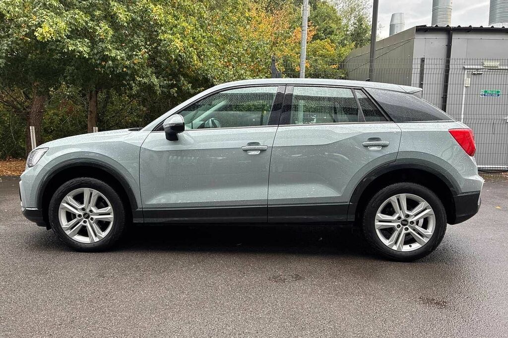 Audi Q2 Sport 35 Tfsi 150 Ps S Tronic Grey #4