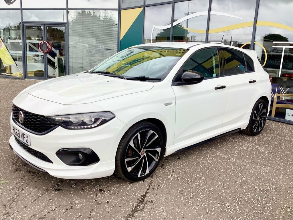 Fiat Tipo 1.4L Sport White #3