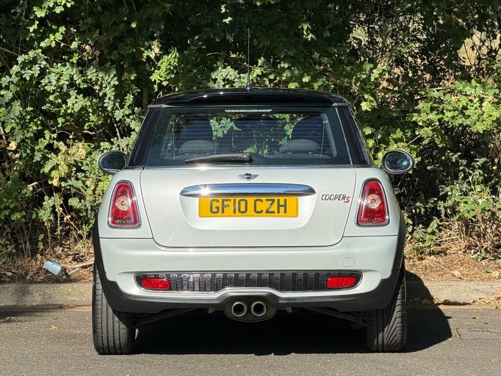 Mini Hatch 1.4 First White #13