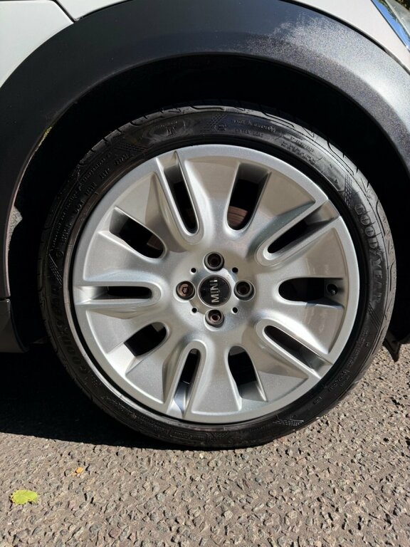 Mini Hatch 1.4 First White #6