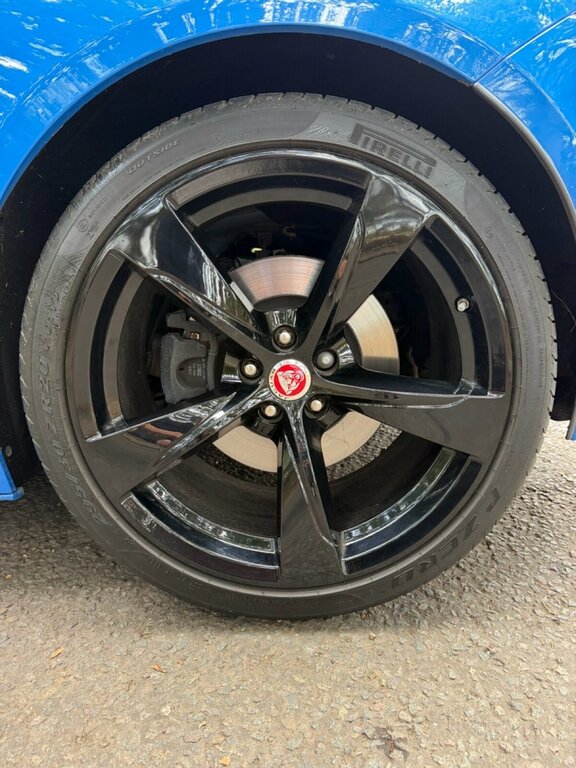Jaguar F-Type R-dynamic Black #25