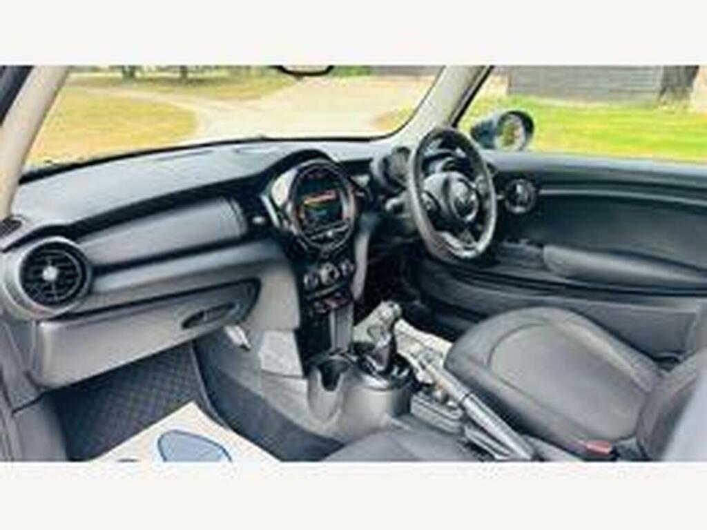 Mini Hatch Hatchback 1.5 Cooper Classic Euro 6 Ss 201 NX69YZL Silver #4