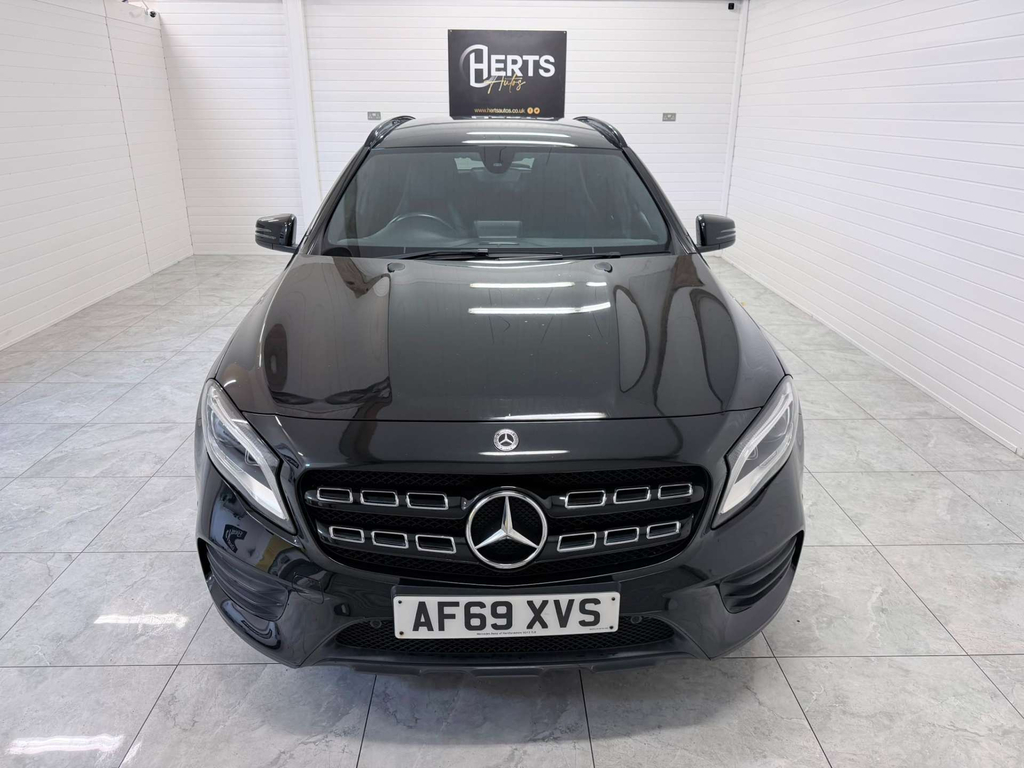 Mercedes-Benz GLA Class Amg Line Edition #2