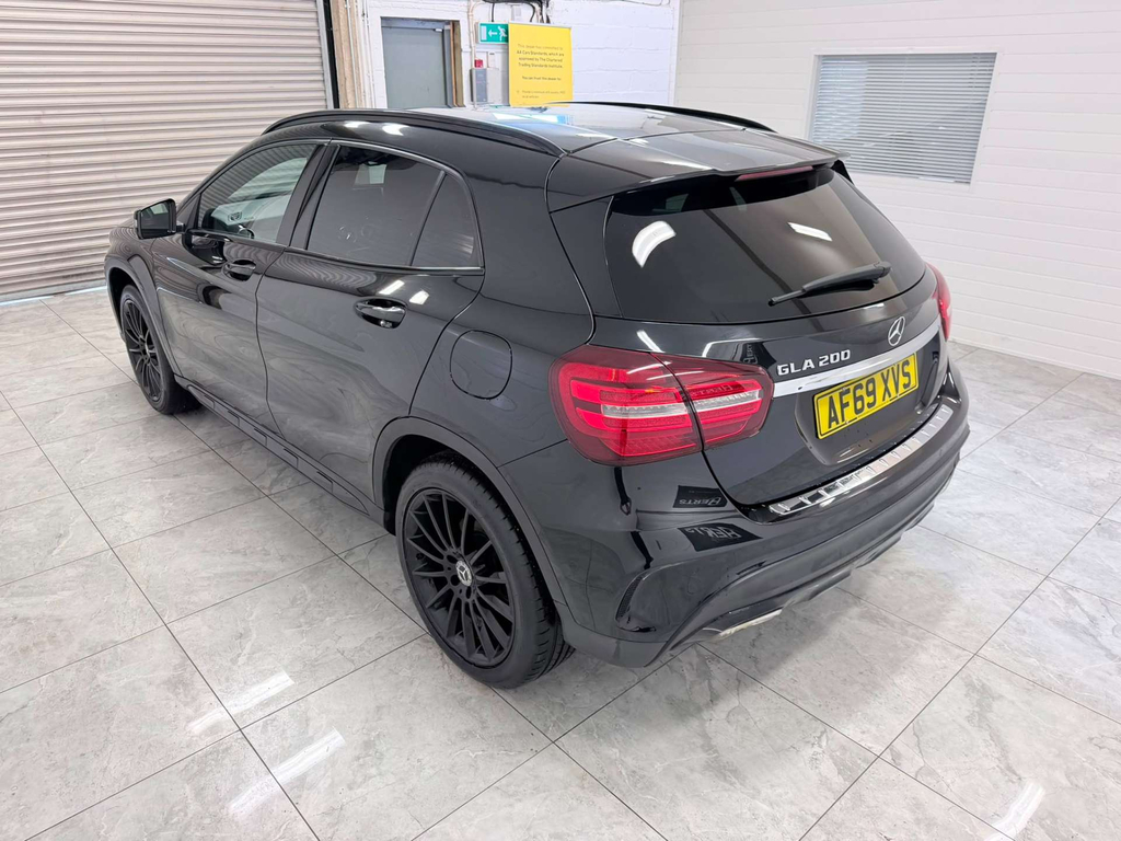 Mercedes-Benz GLA Class Amg Line Edition #4