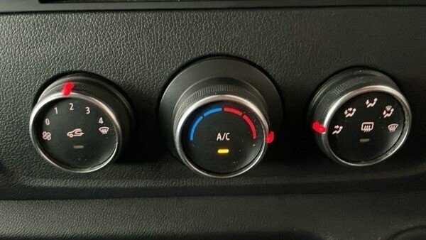 Renault Master 2.3 Dci 35 Business Panel Van F #3