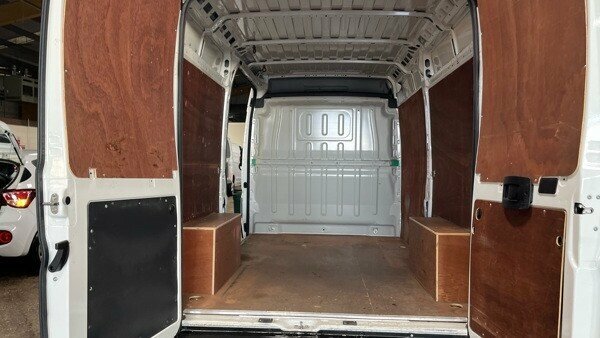 Citroen Relay 2.2 Bluehdi 35 Enterprise Panel Van Man #2
