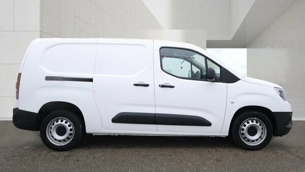 Vauxhall Combo 1.5 Turbo D 2300 Dynamic Panel Van Manu #6