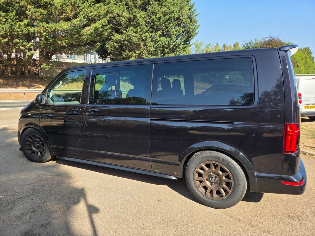 Volkswagen Transporter Shuttle 2.0 Tdi Bmt 199Ps Se Highline Kombi Black #2