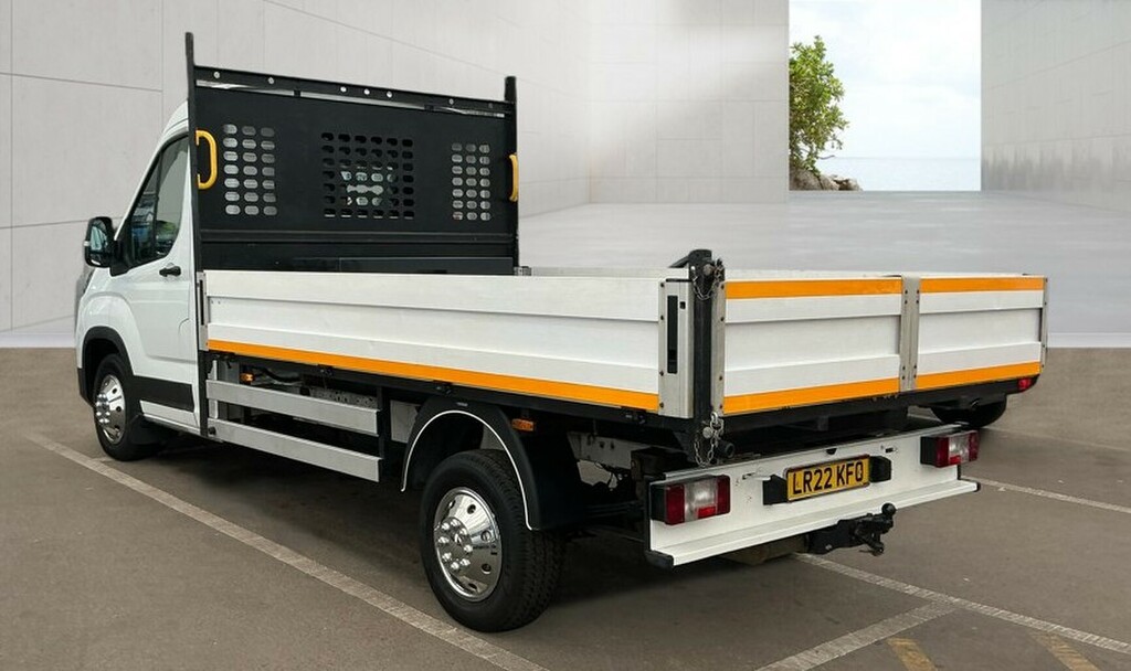 Maxus Deliver 9 2.0 D20 150 Chassis Cab White #4
