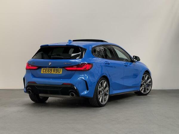 BMW 1 Series 116D Efficientdynamics Black #17