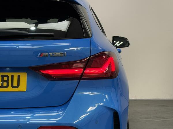 BMW 1 Series 116D Efficientdynamics Black #15