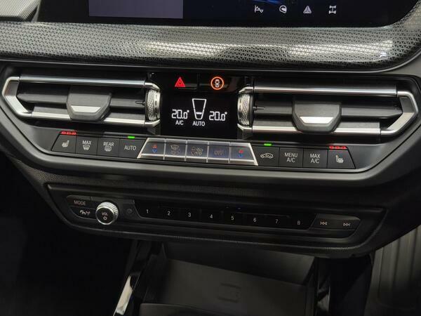 BMW 1 Series 116D Efficientdynamics Black #37