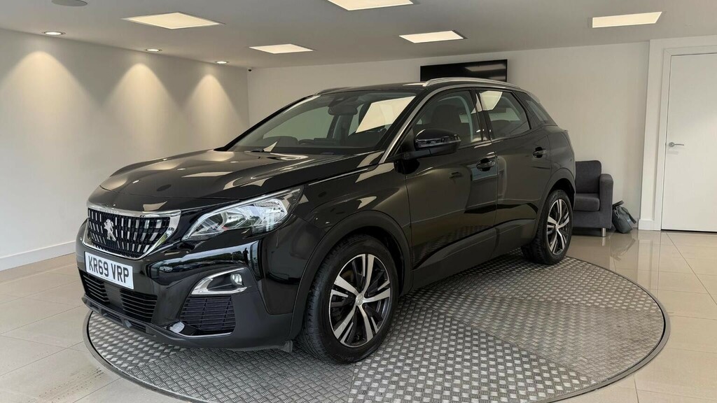 Peugeot 3008 Suv 1.2 Puretech Active Euro 6 Ss 201969 Black