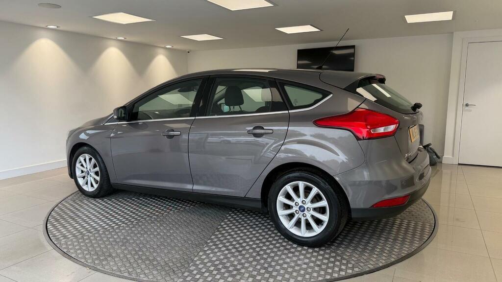 Ford Focus 1.5 Tdci Titanium Euro 6 Ss WL16GCV Brown #5