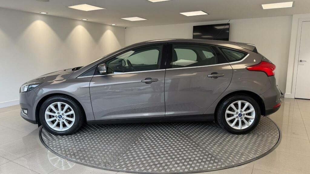 Ford Focus 1.5 Tdci Titanium Euro 6 Ss WL16GCV Brown #3