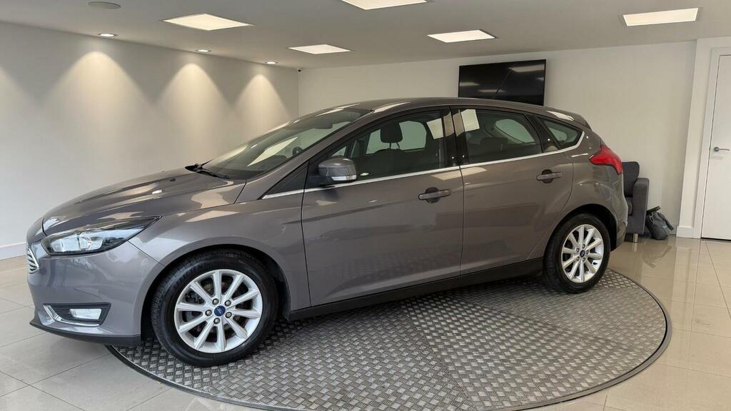 Ford Focus 1.5 Tdci Titanium Euro 6 Ss WL16GCV Brown #2