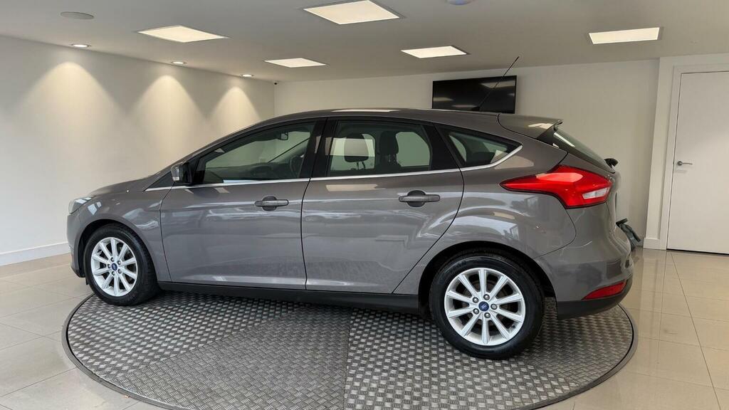 Ford Focus 1.5 Tdci Titanium Euro 6 Ss WL16GCV Brown #6