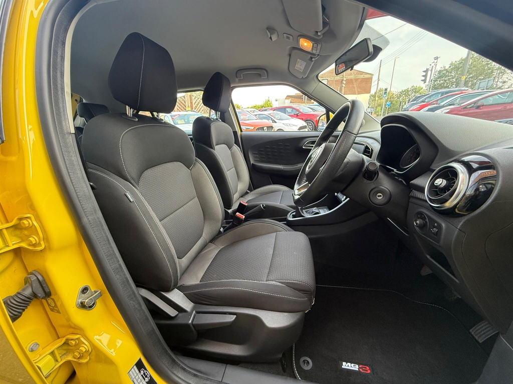 MG MG3 Hatchback Silver #9