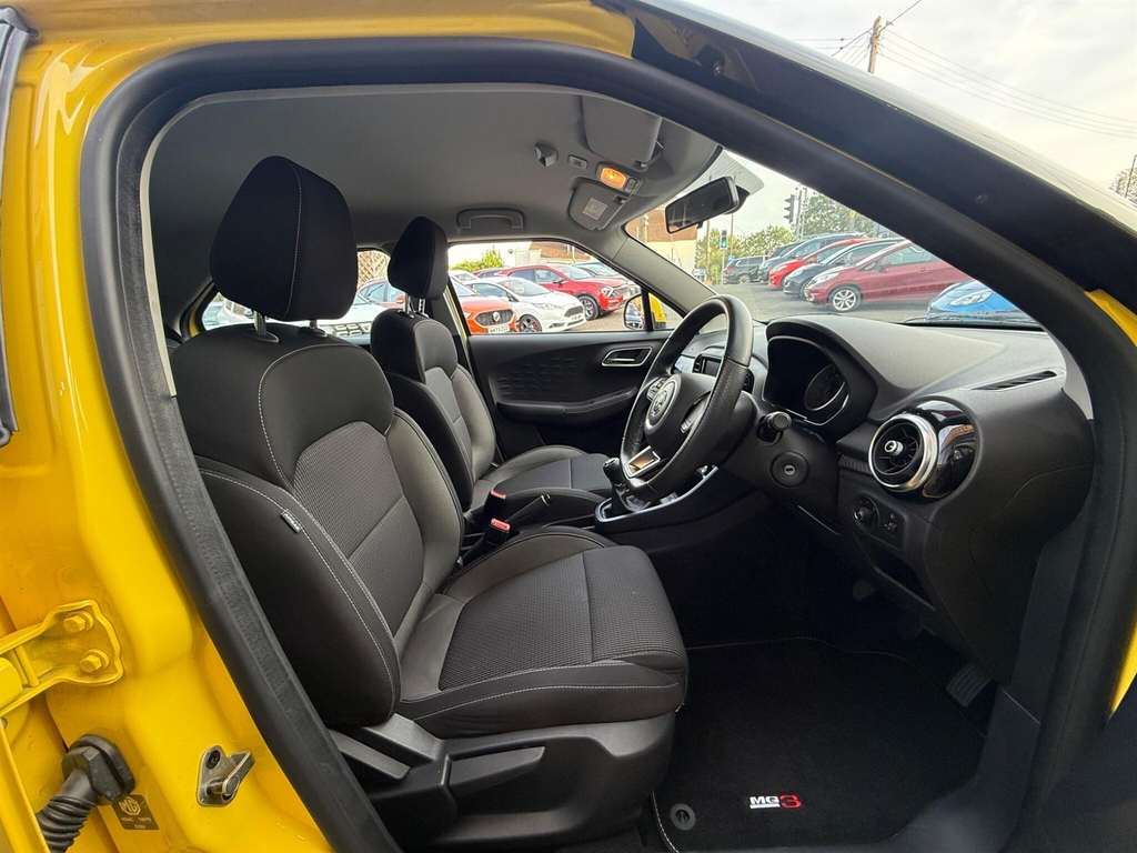 MG MG3 Hatchback Silver #8