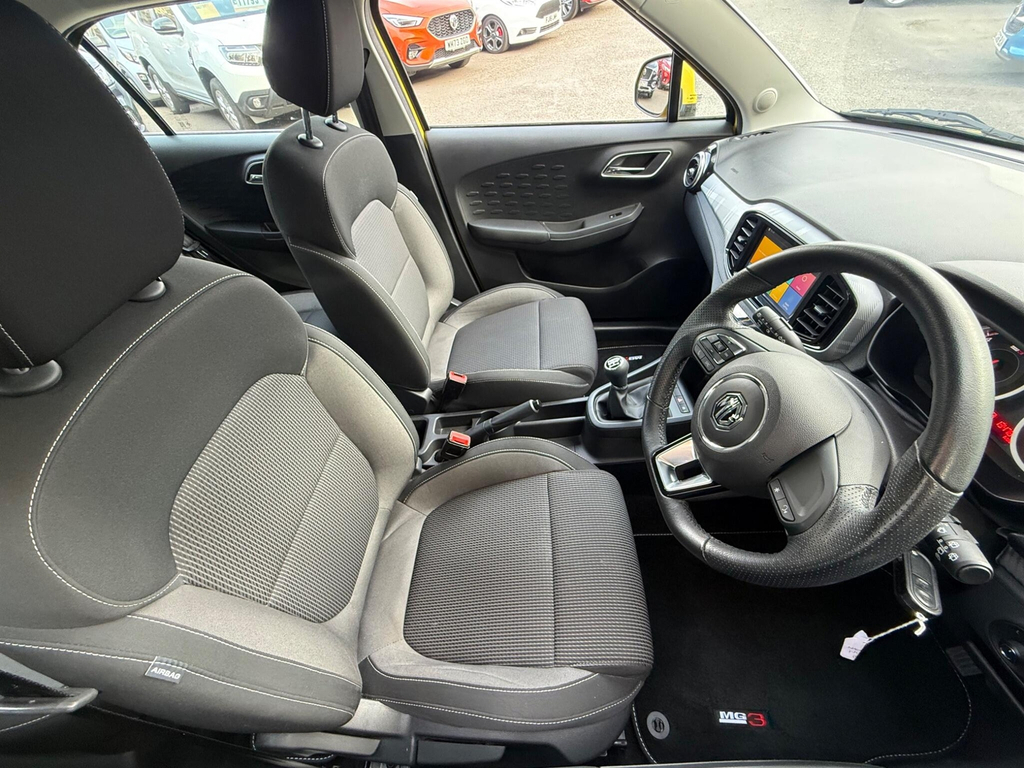 MG MG3 Hatchback Silver #28